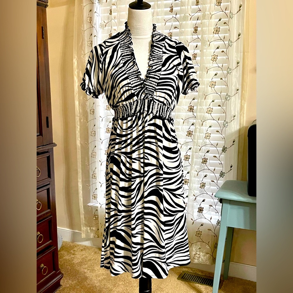Enfocus Studio Black and White Patterned Dress